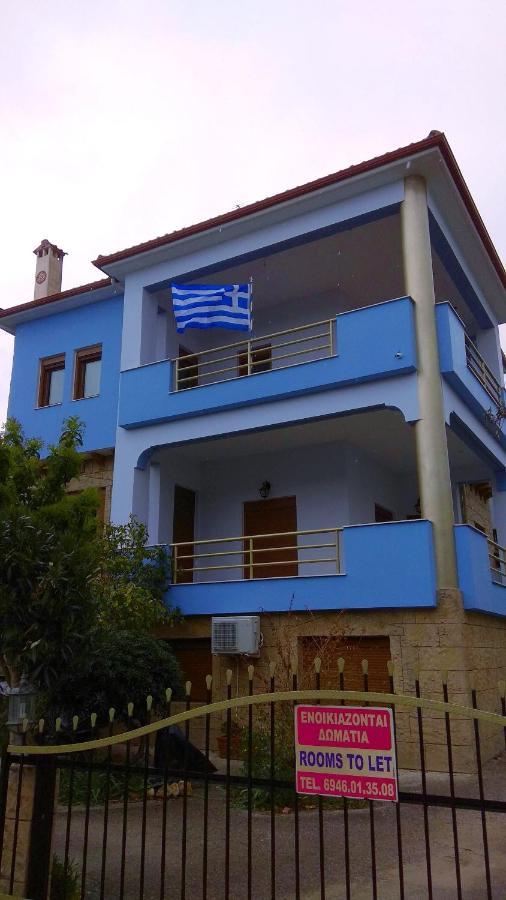 ニキティΕπινειο/Epinioアパートメント エクステリア 写真
